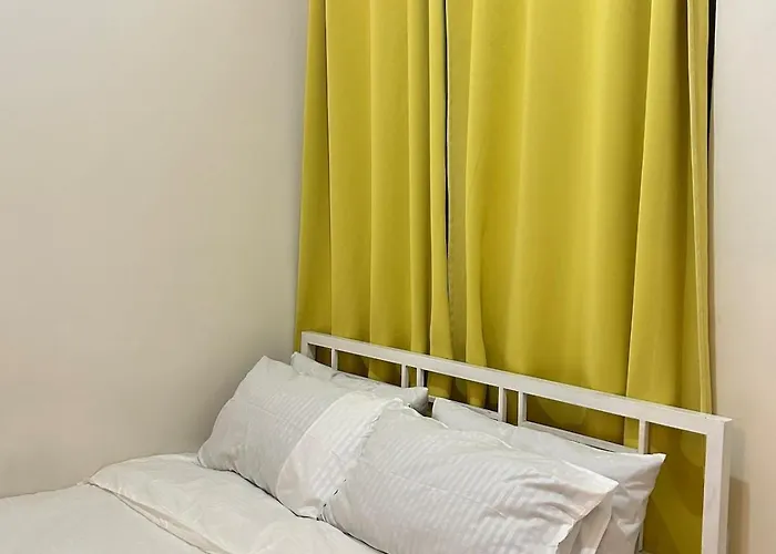 Spacious 1br - Afterwork Staycation Unit - 8pm Chekin Aparthotel