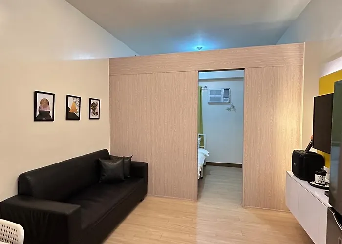 Spacious 1br - Afterwork Staycation Unit - 8pm Chekin