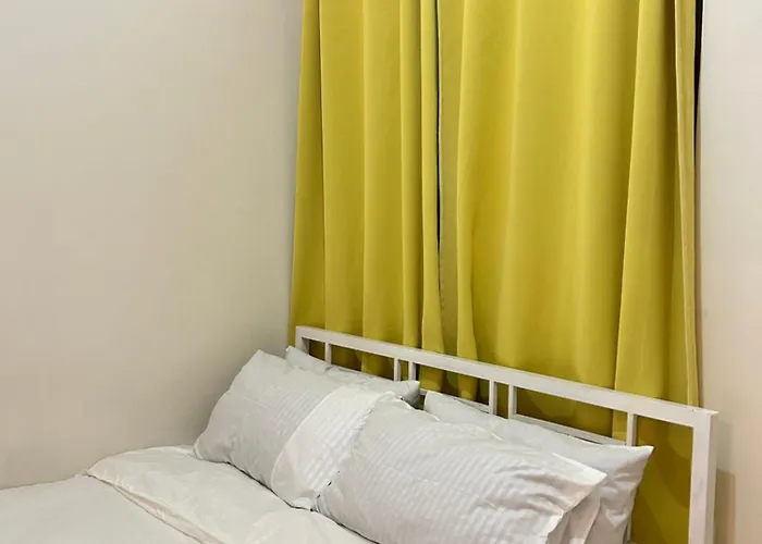 Spacious 1br - Afterwork Staycation Unit - 8pm Chekin Aparthotel *