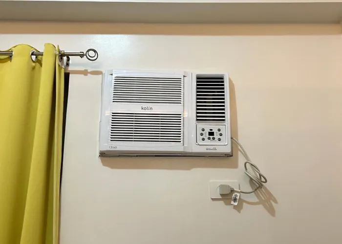 Aparthotel Spacious 1br - Afterwork Staycation Unit - 8pm Chekin