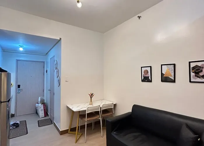 Spacious 1br - Afterwork Staycation Unit - 8pm Chekin *